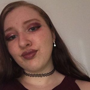 Meet your Posher, Izabelle